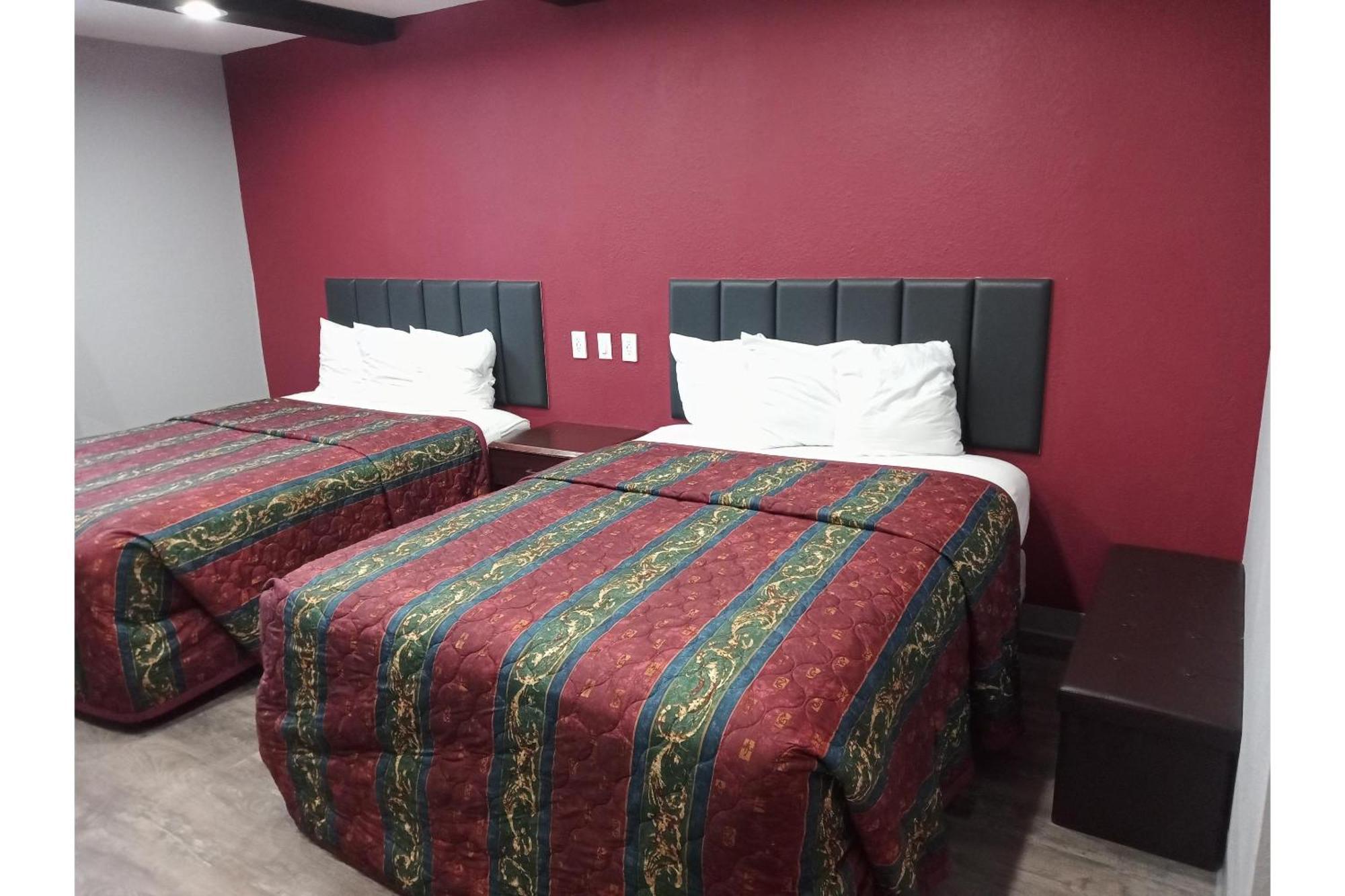 Marshall Lodge By Oyo Hwy 65 المظهر الخارجي الصورة